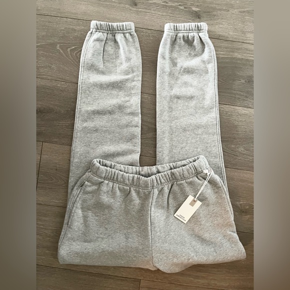 Good American Pants - NWT Good American Light Gray Sweatpants Size 2